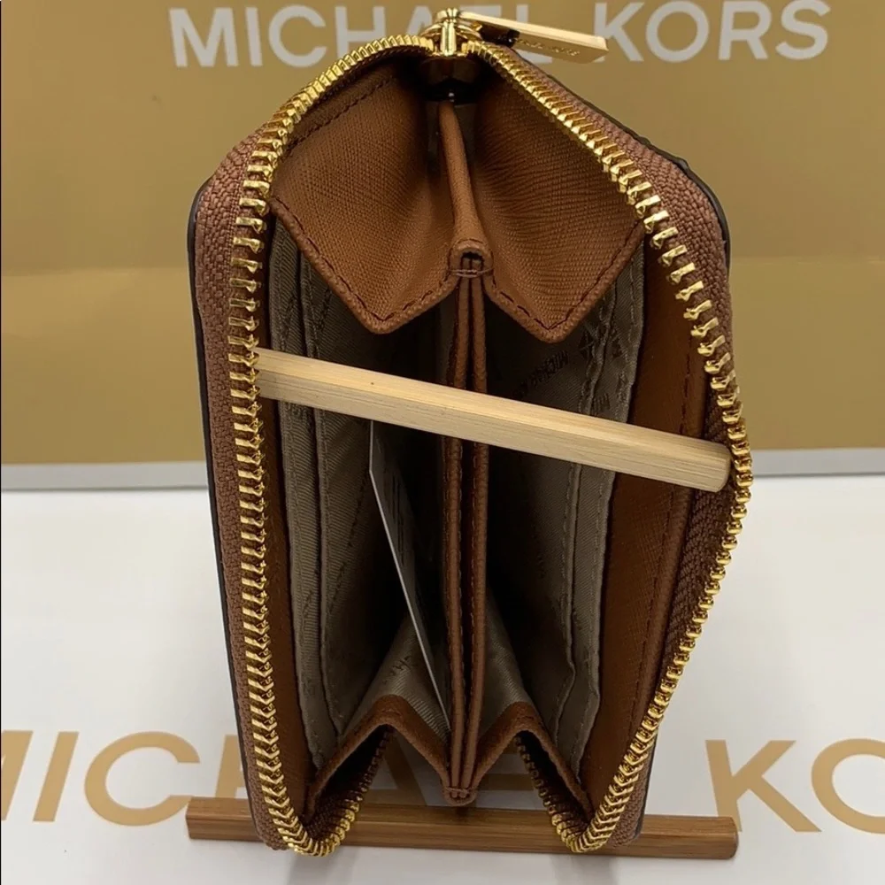 MICHAEL KORS JET SET TRAVEL MD ZA CARD CASE